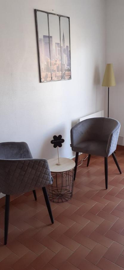Agreable Logement Proche De La Gare Et Du Polygone Apartment Beziers Exterior photo